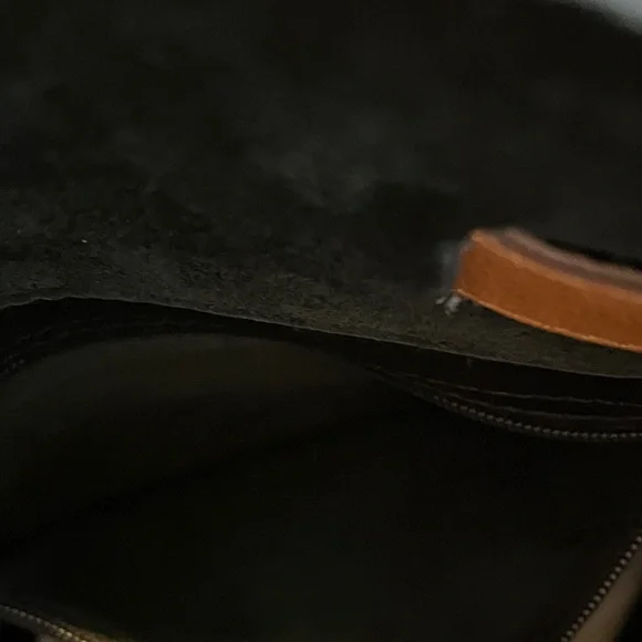 QISABAGS Black Leather Crossbody Satchel - Picture 5 of 7